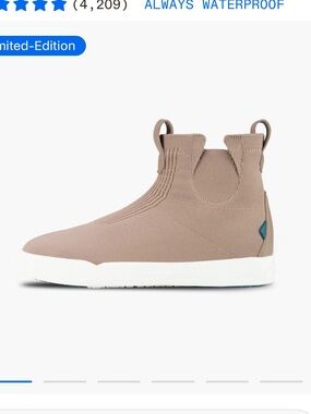 Vessi classic Chelsea boots - W7